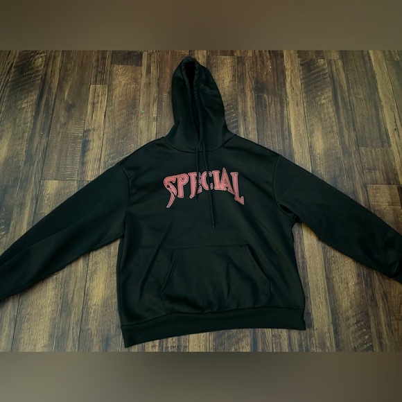 first two are smalls and the last is medium - Picture 3 of 4